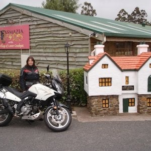 My sometime GF, Julia, outside Tasmazia, the largest maze complex in the Southern hemisphere, and also containing the Village of Lower Crackpot, of wh